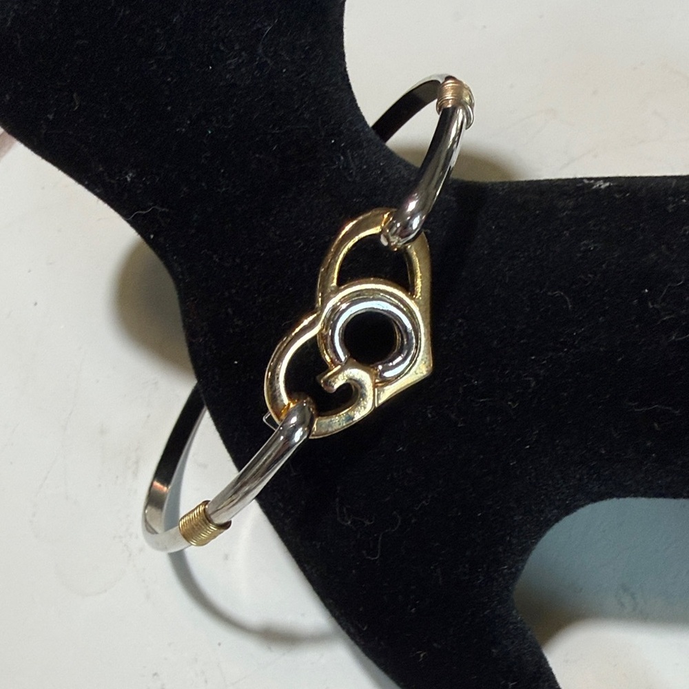 Brighton Elegant Gold & 
Silver Heart Bracelet *see metals description below.